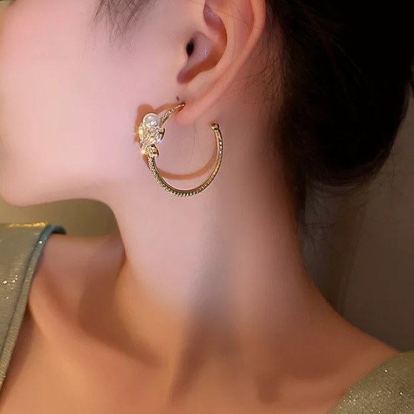 New 18k gold plated luxury earrings - Picture 4 of 5